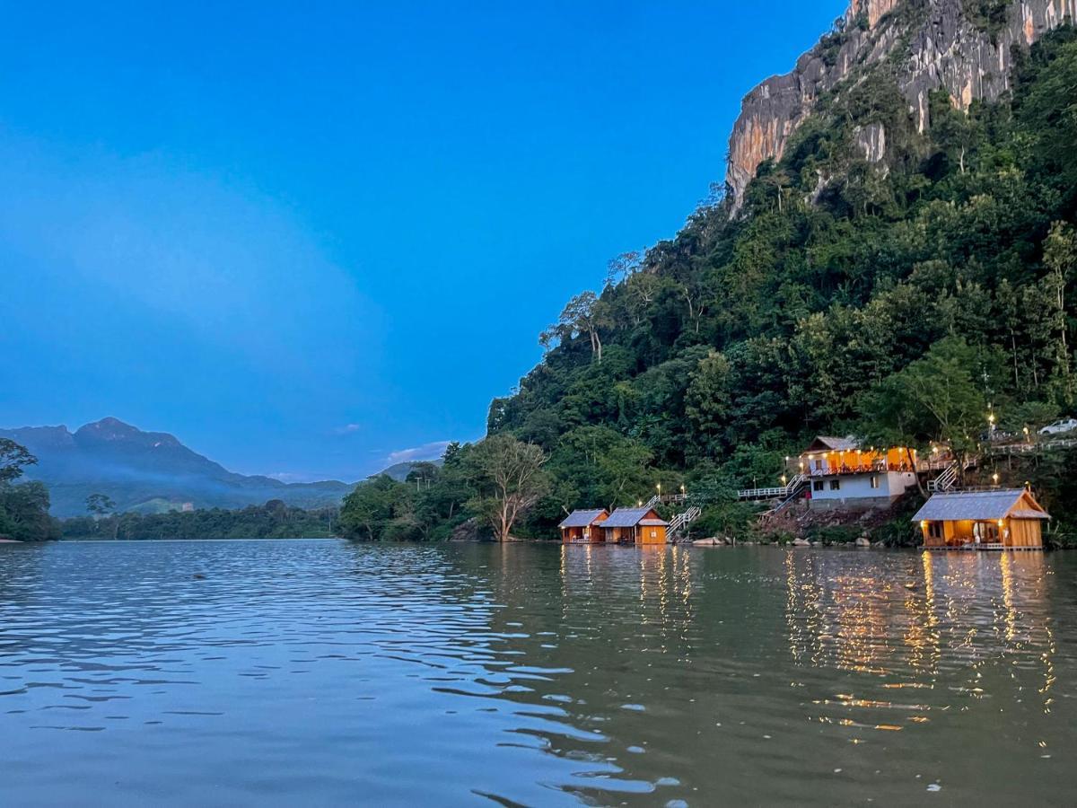 Nongkhiaw The Float House Hotel Ngoại thất bức ảnh