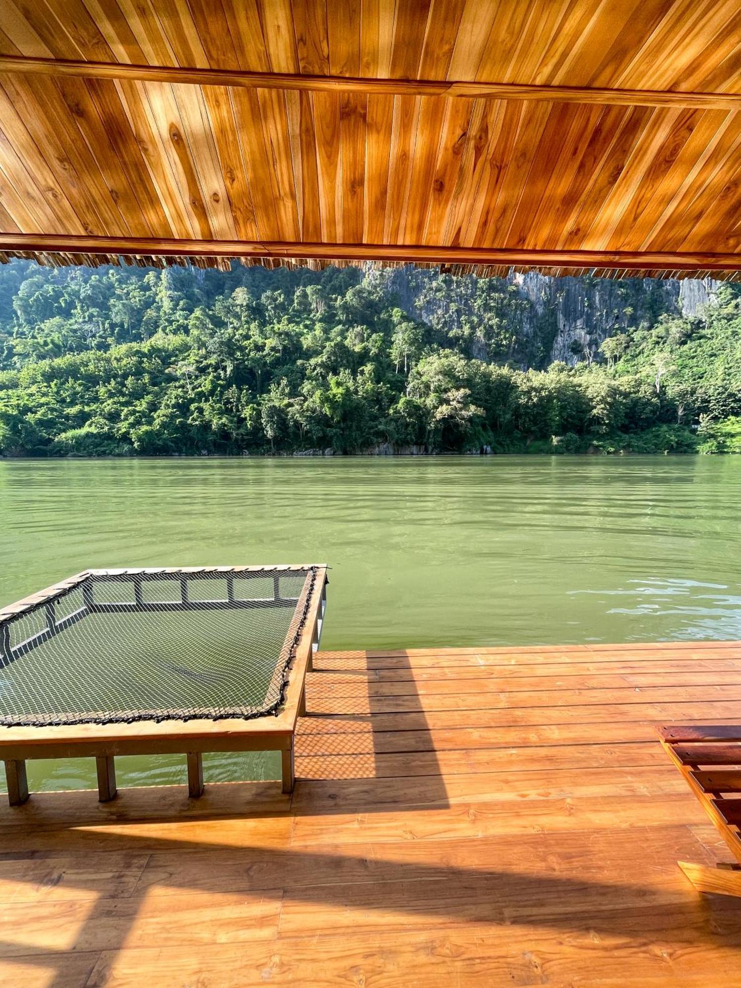 Nongkhiaw The Float House Hotel Ngoại thất bức ảnh