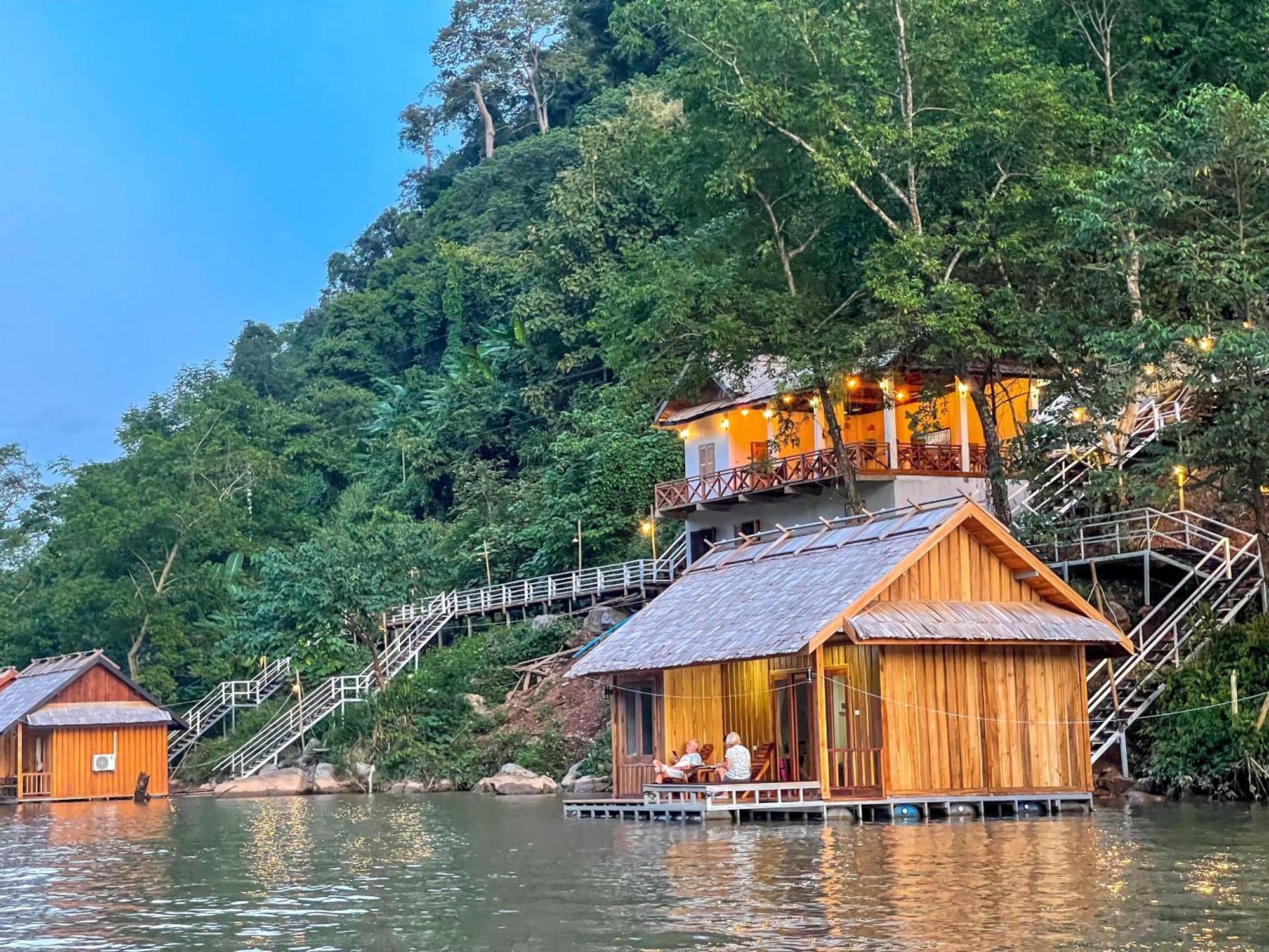 Nongkhiaw The Float House Hotel Ngoại thất bức ảnh