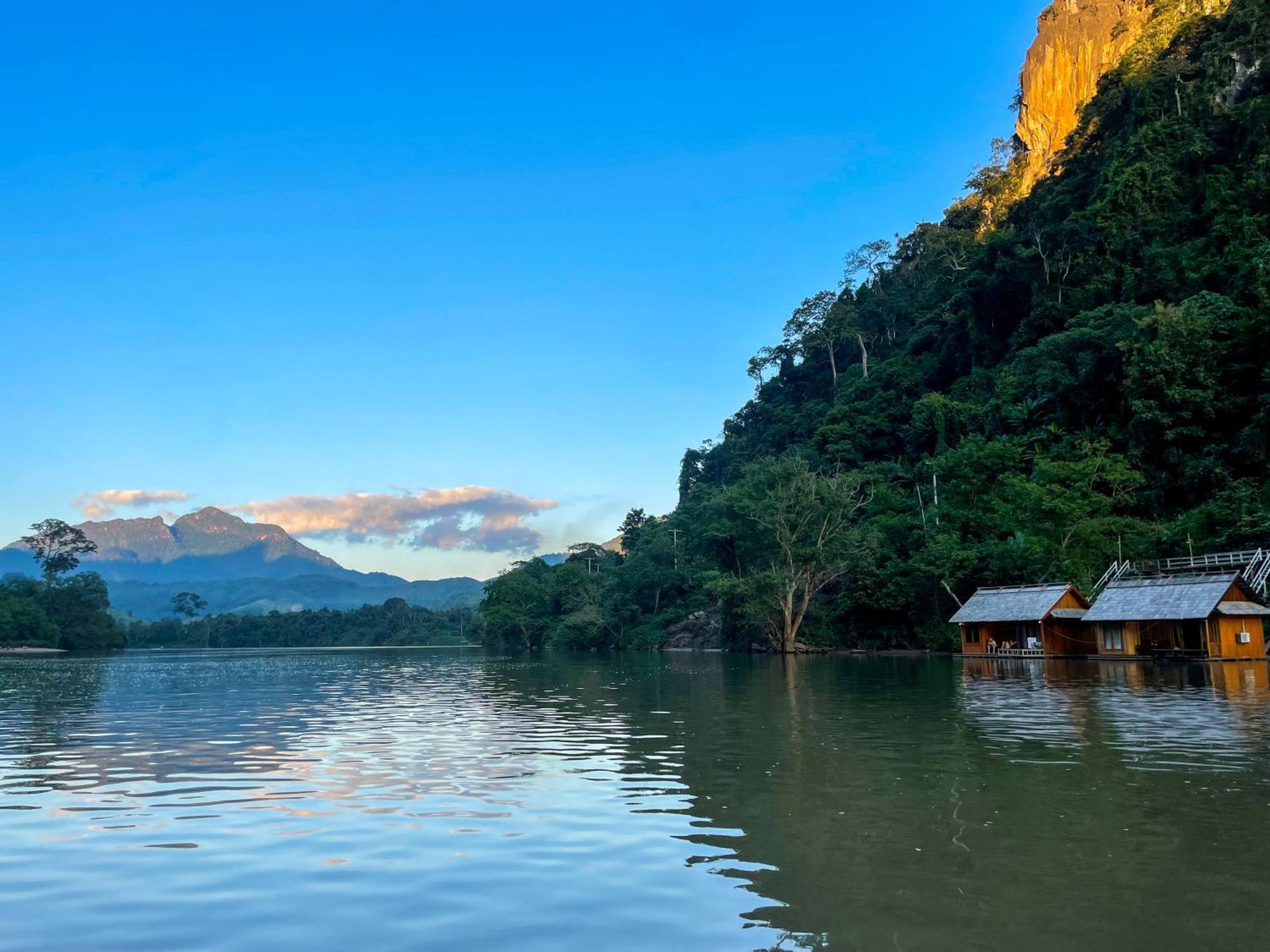 Nongkhiaw The Float House Hotel Ngoại thất bức ảnh