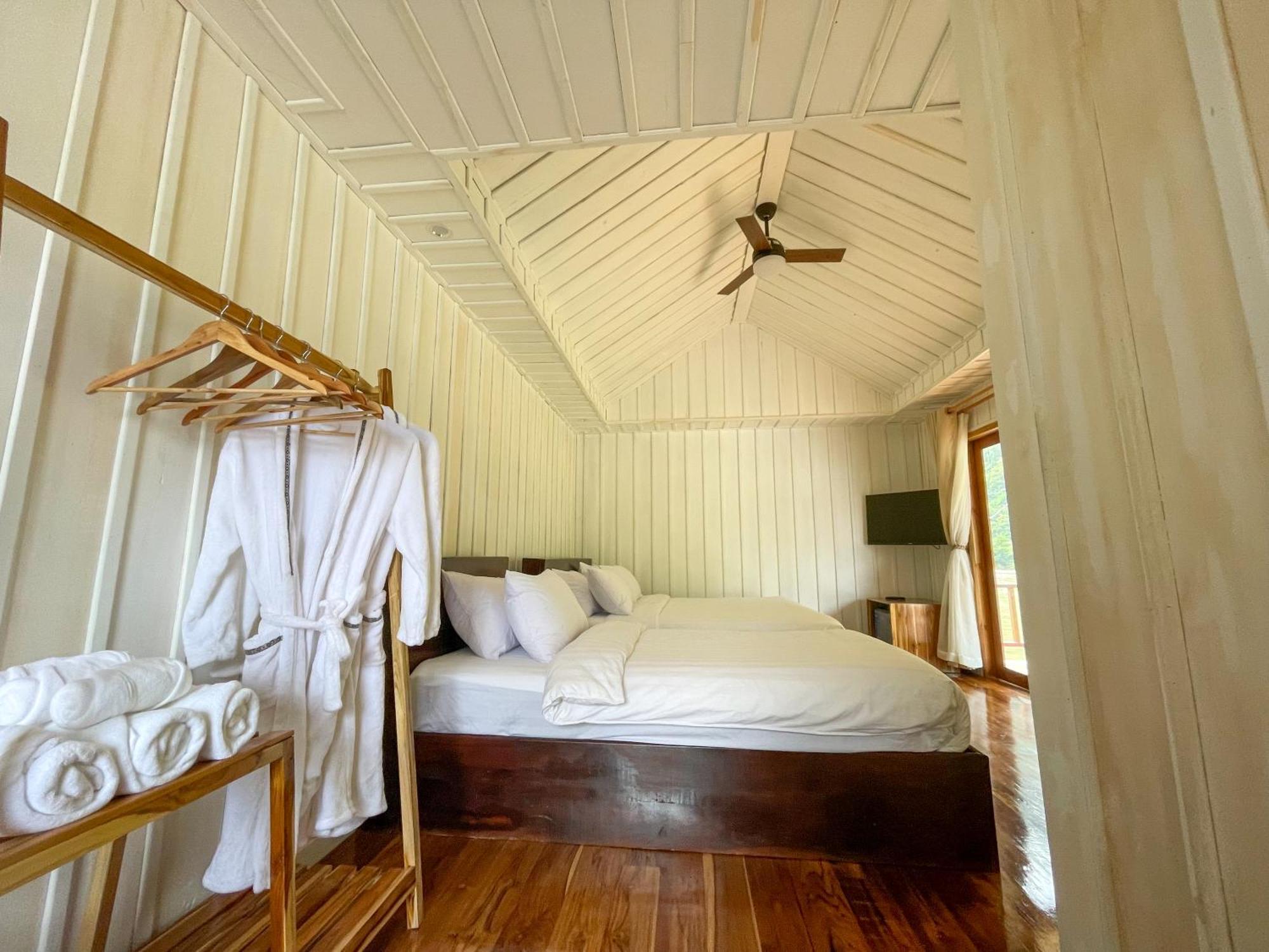 Nongkhiaw The Float House Hotel Ngoại thất bức ảnh