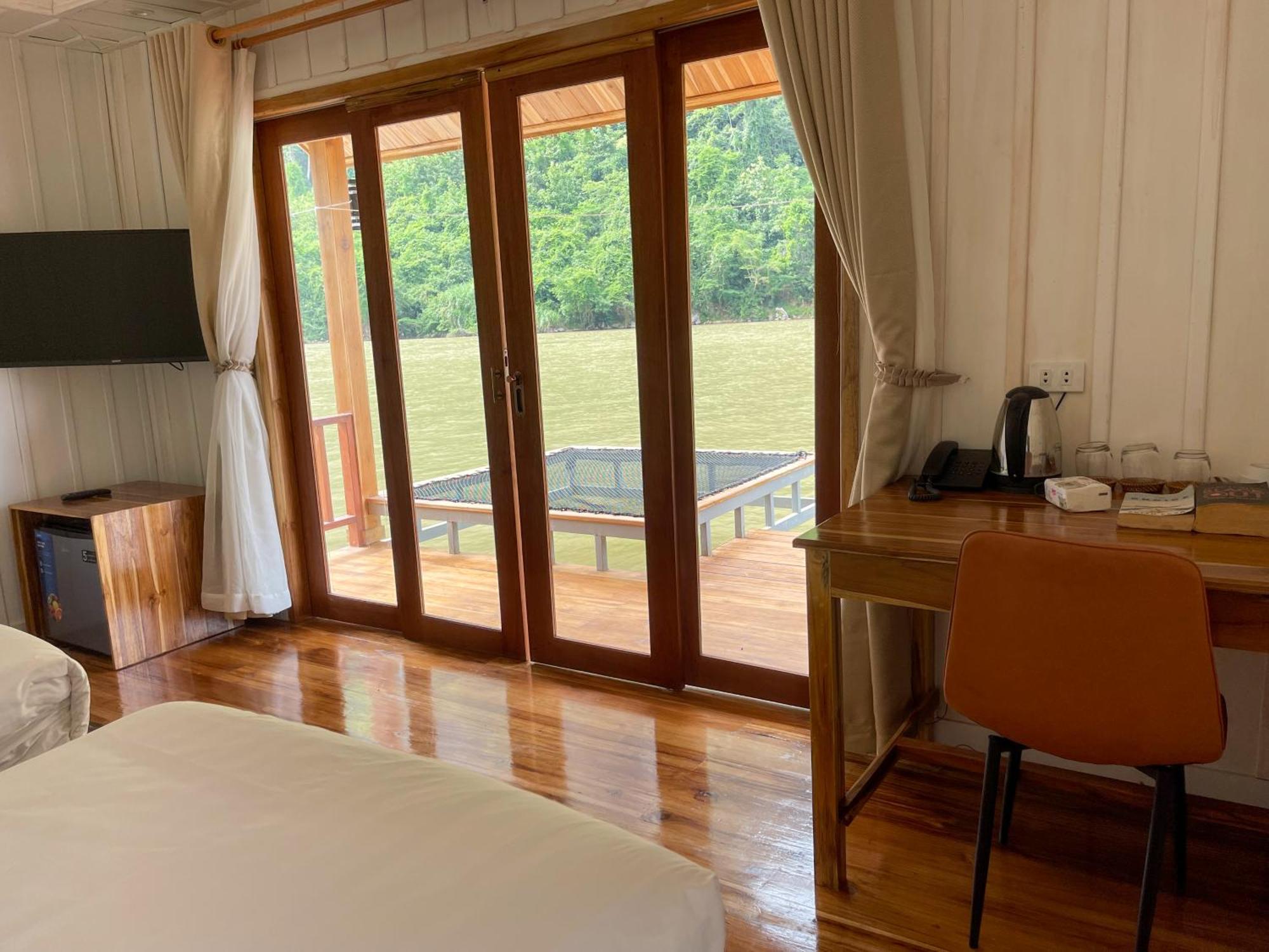 Nongkhiaw The Float House Hotel Ngoại thất bức ảnh