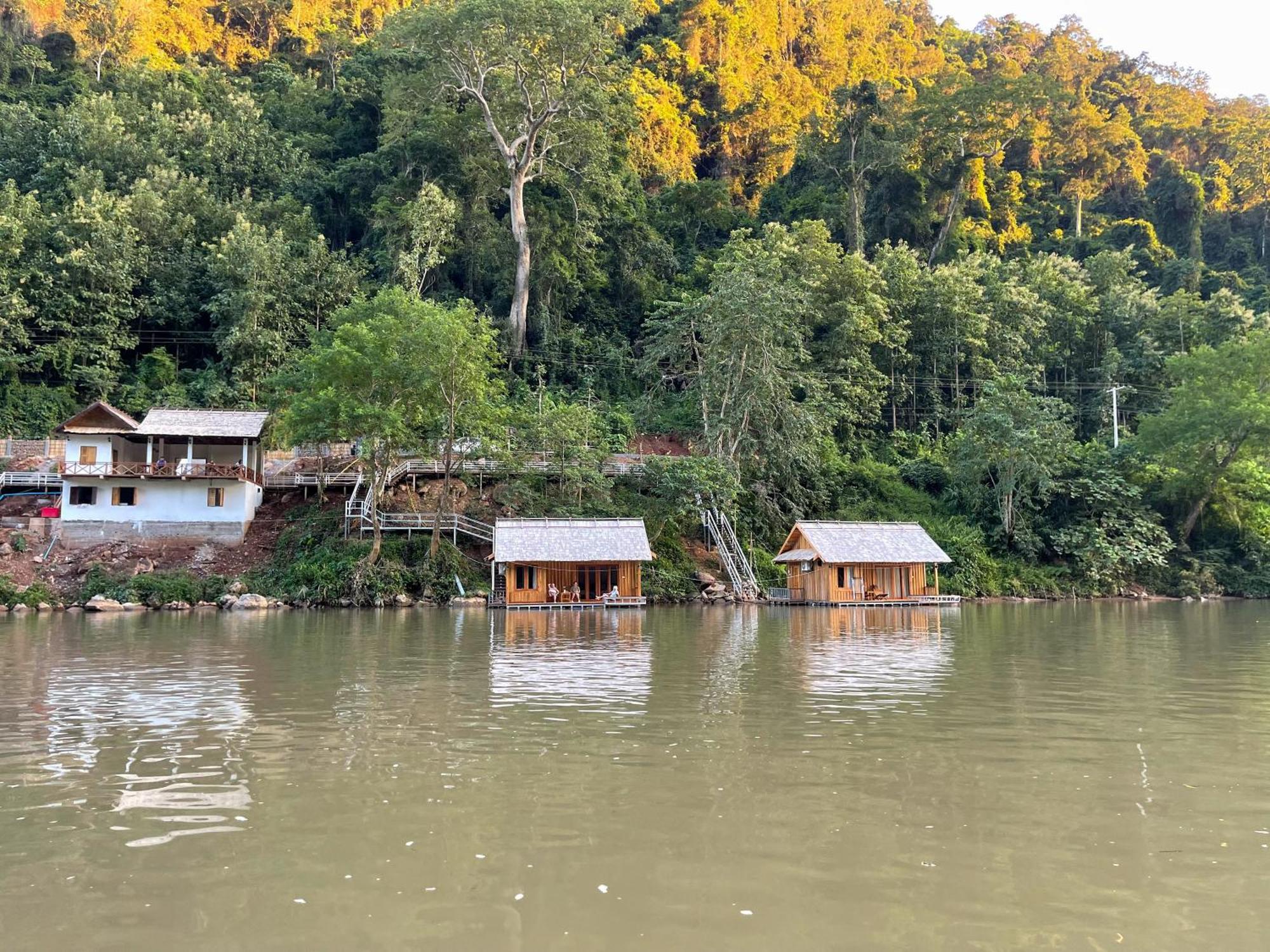 Nongkhiaw The Float House Hotel Ngoại thất bức ảnh