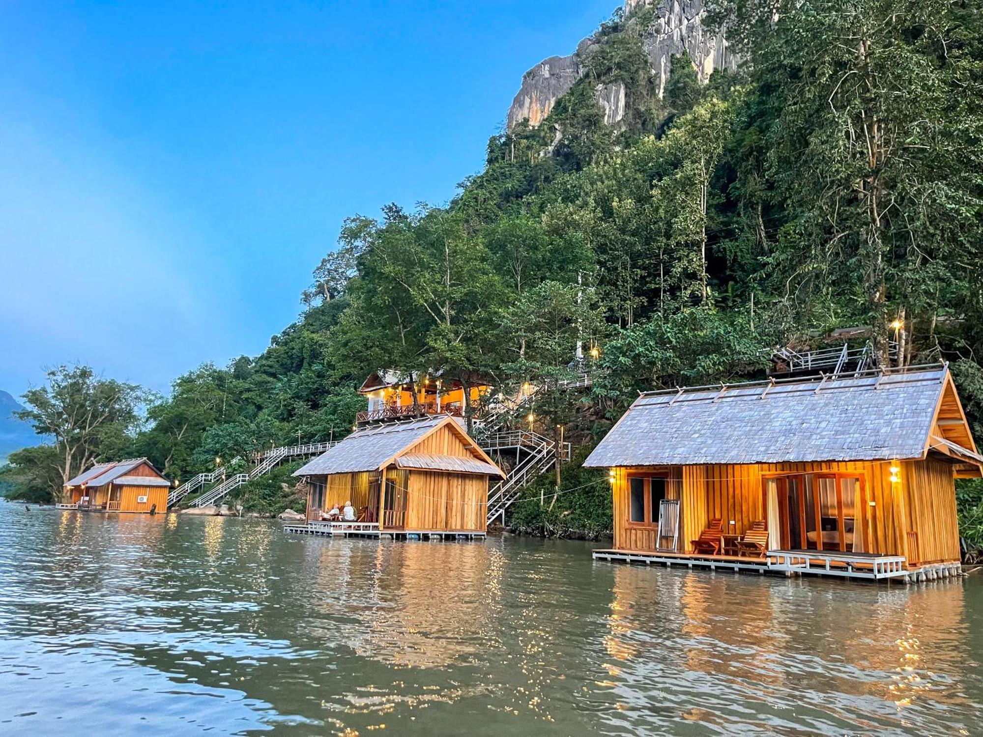 Nongkhiaw The Float House Hotel Ngoại thất bức ảnh