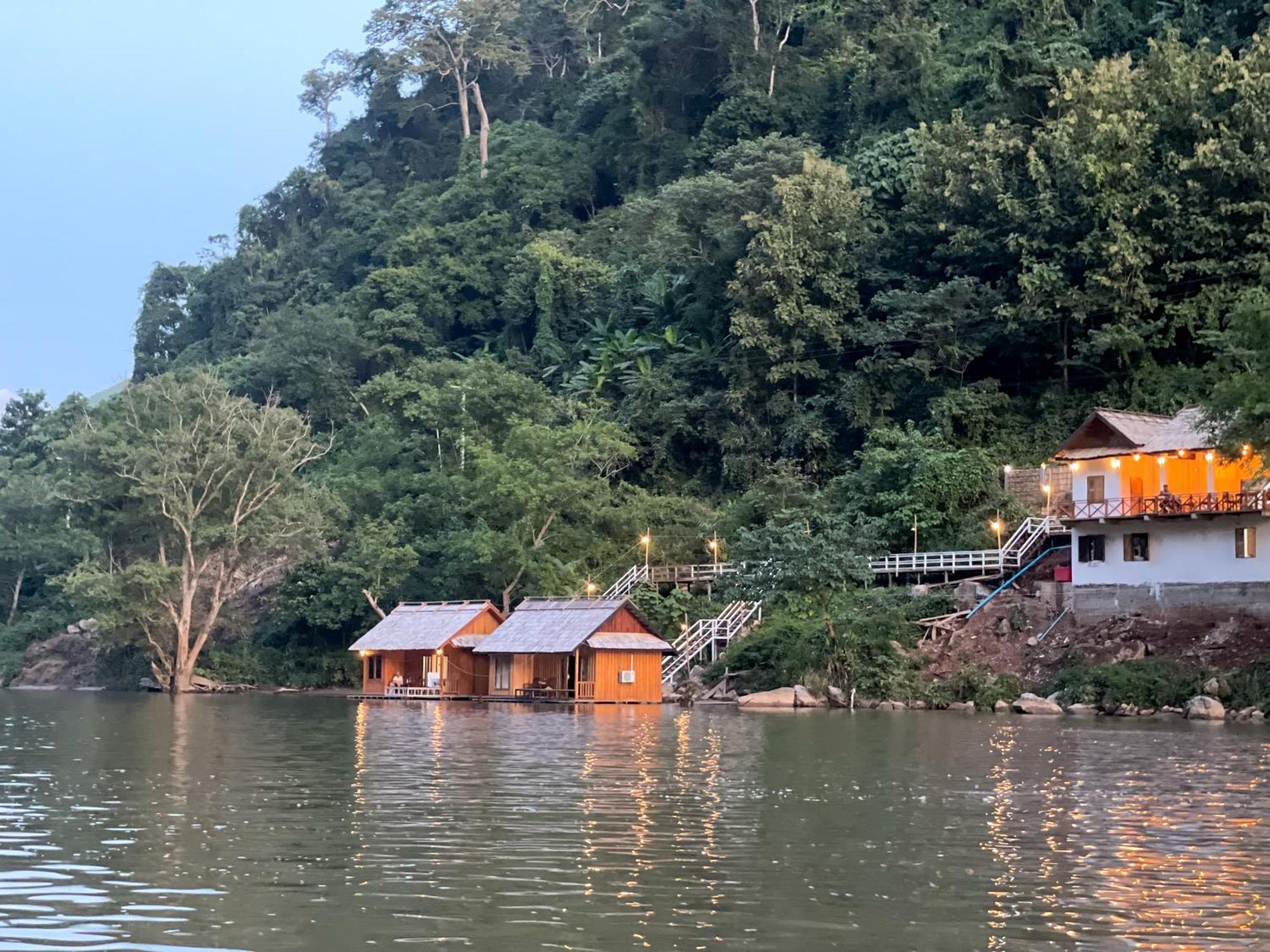 Nongkhiaw The Float House Hotel Ngoại thất bức ảnh